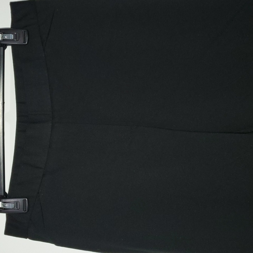 "J. JILL" PONTE SLIM LEG, Pull On PANT SIZE M, COLOR BLACK - Picture 2 of 12